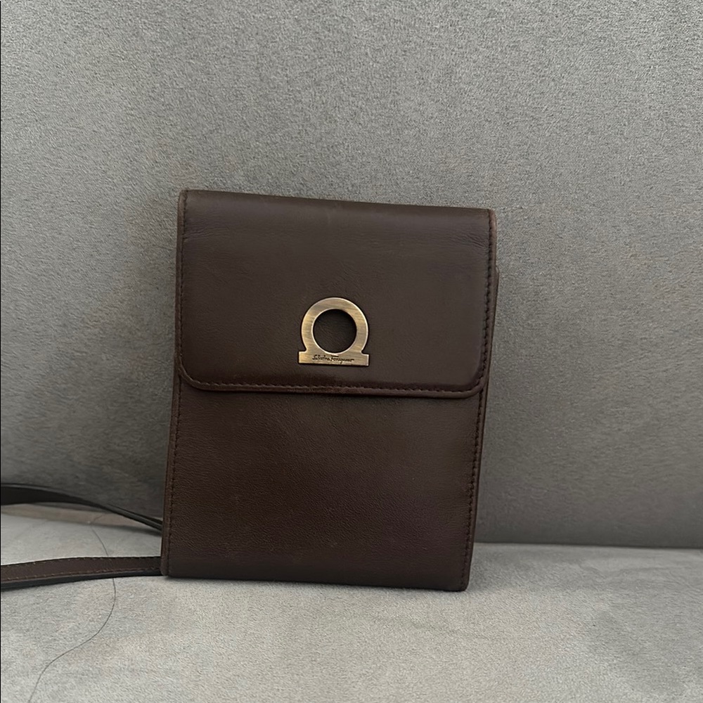 Salvatore Ferragamo Crossbody Wallet - Brown leather